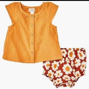 NWT Cat & Jack OranTop with Floral Bottoms ~3-6M